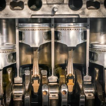 Engine pistons cross section.
